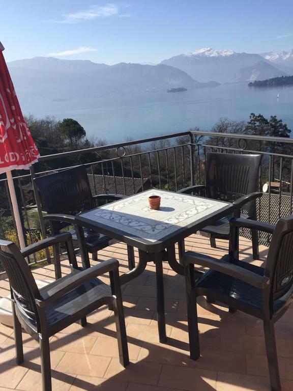 Ferienwohnung Apartment Laveno-Mombello Esterno foto