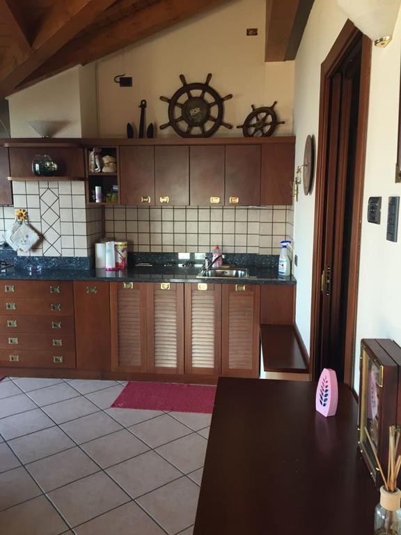 Ferienwohnung Apartment Laveno-Mombello Esterno foto